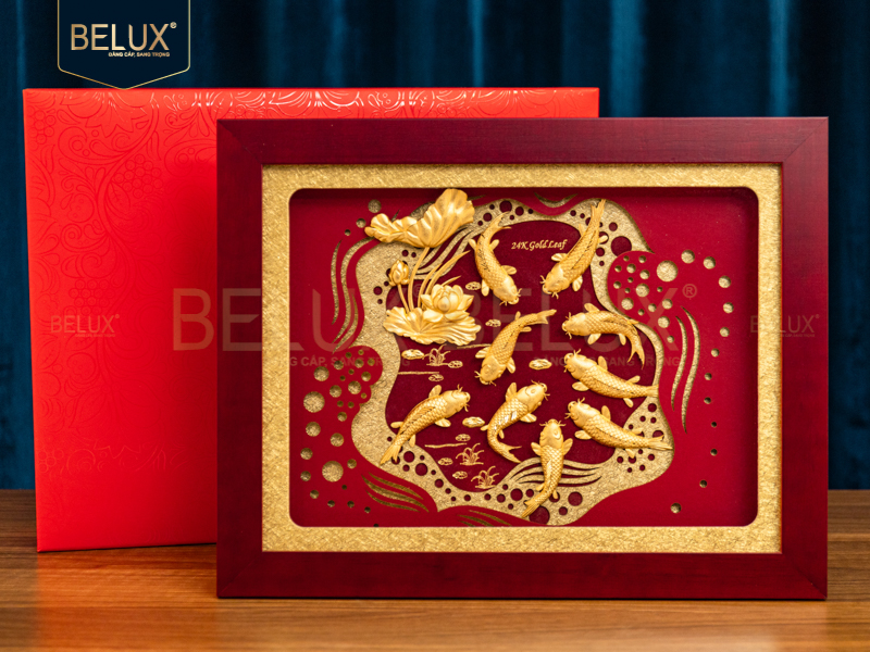 Tranh Cửu Ngư Quần Hội Dát Vàng 24k Nền Đỏ